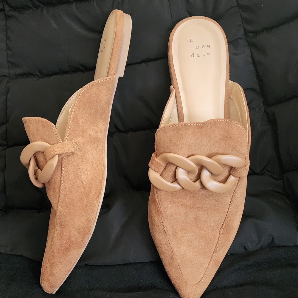 Women's Tan Suede Loafers
